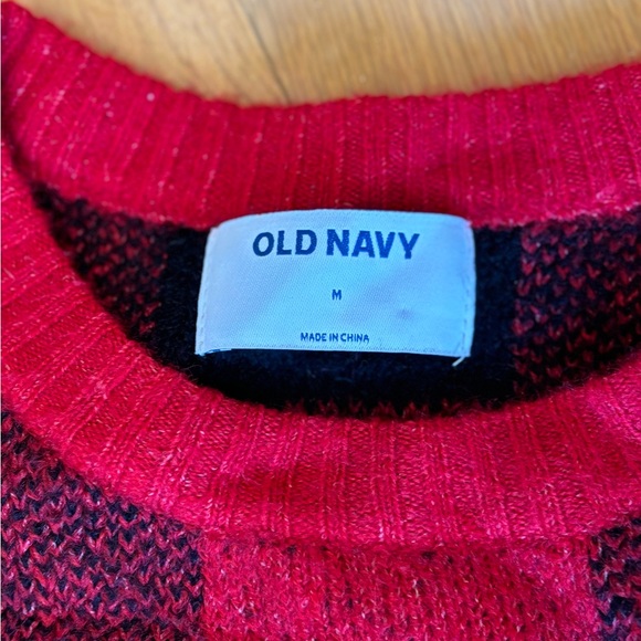 Old Navy Medium Women’s Buffalo Check Crewneck Sweater. Classic & Comfort - Picture 3 of 5